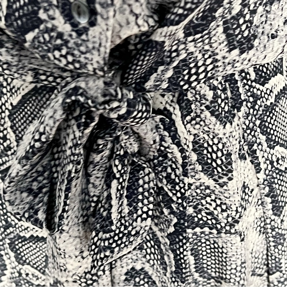 Rebecca Taylor Silk Tie-Waist Shirt Dress  Long Sleeve Snakeskin Print 4 Gray - Picture 8 of 16
